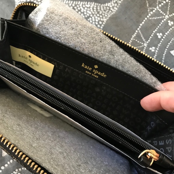 Brand New Kate Spade Wallet - Picture 3 of 3